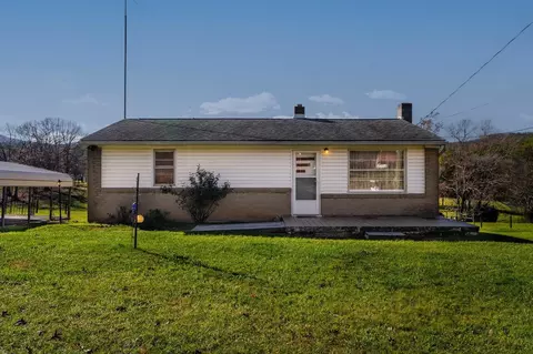 19204 Mt Pleasant Rd, Elkton, VA 22827