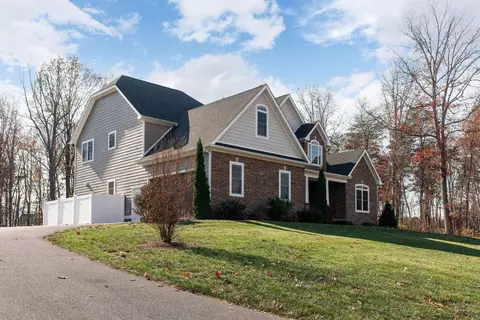 193 Jaspers Ln, Stuarts Draft, VA 24477 photo 4