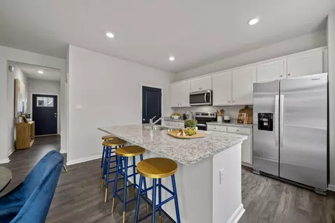 92 Mcilwee Ln, Staunton, VA 24401 photo 2