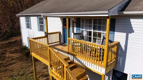 1024 N Greene Acres Rd N, Stanardsville, VA 22973