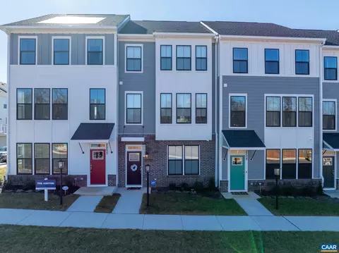 2864 Sweetbay St, Charlottesville, VA 22902