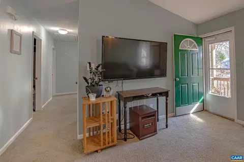 18 Cliftwood Rd, Palmyra, VA 22963 photo 9
