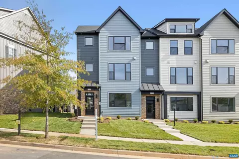 3528 Rowcross St, Crozet, VA 22932