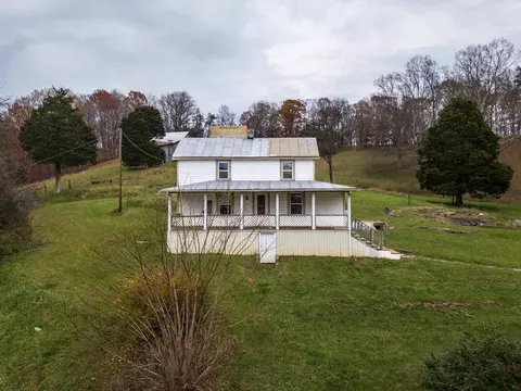 8143 S Lee Hwy S, Buchanan, VA 24066