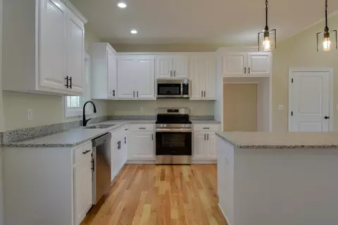 121 Spring Ridge Dr, Stuarts Draft, VA 24477 photo 15