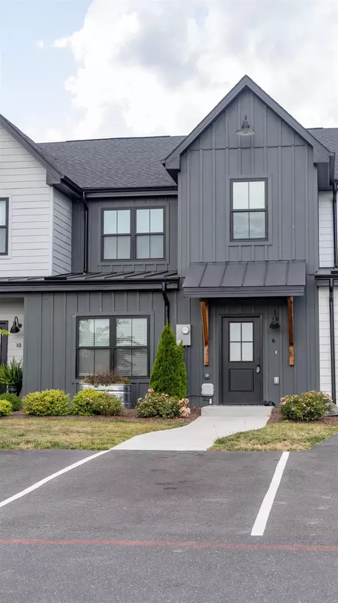 6 Pasture Dr, Bridgewater, VA 22812