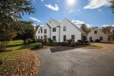 171 Providence Ln, Waynesboro, VA 22980