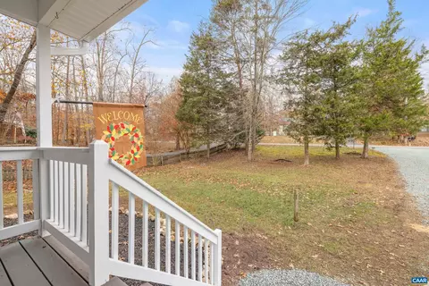 33 Brougham Rd, Palmyra, VA 22963 photo 2
