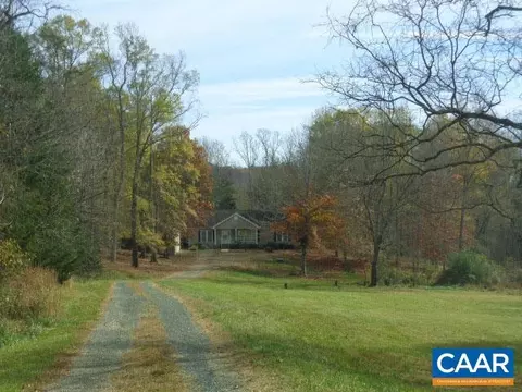 374 Flat Woods Rd, Amherst, VA 24521 photo 2