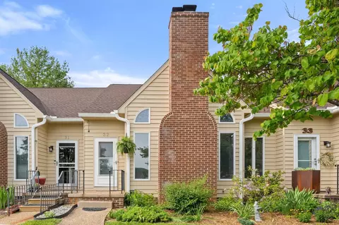 32 Shannon Pl, Staunton, VA 24401