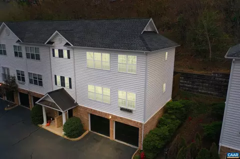 363 Quarry Rd, Charlottesville, VA 22902