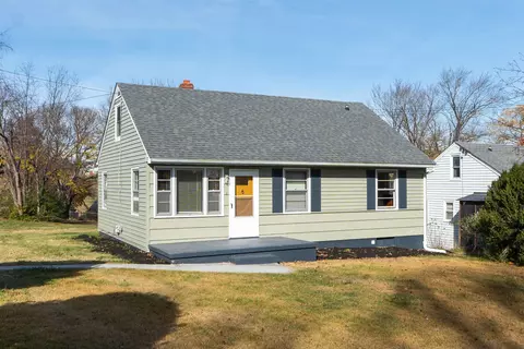 302 Devon Rd, Staunton, VA 24401 photo 2