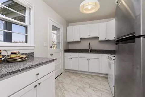 302 Devon Rd, Staunton, VA 24401 photo 8