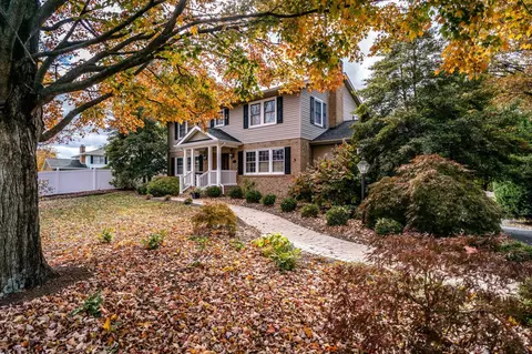 437 Mountain View Dr, Harrisonburg, VA 22801