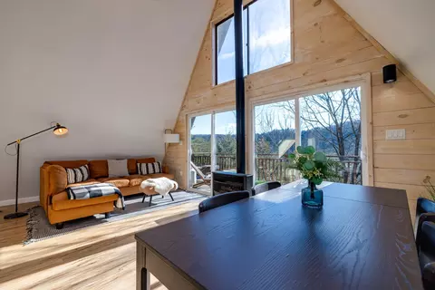 655 Killmon Rd, Basye, VA 22810 photo 4