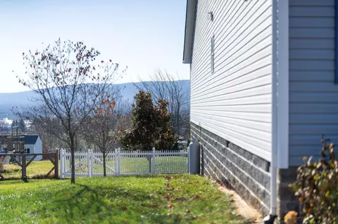 28 Upland Ct, Stuarts Draft, VA 24477 photo 74