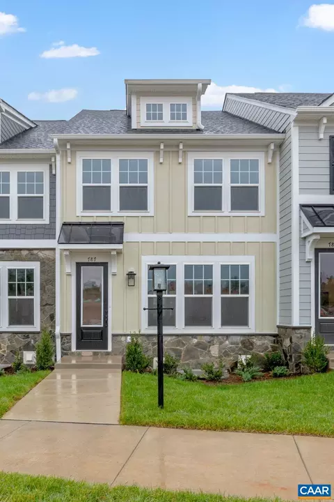 787 Park Ridge Dr, Crozet, VA 22932