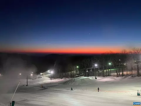 939 Diamond Hill Condos, Wintergreen Resort, VA 22967