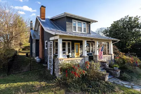 414 N Main St N, Woodstock, VA 22664