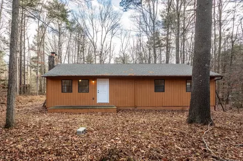 57 Last Left Ln, Hinton, VA 22831