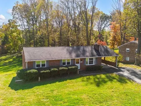 149 Winding Way Rd, Lynchburg, VA 24502