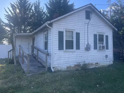 357 5 Market Ave, Waynesboro, VA 22980
