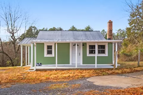 5653 N Frederick Pike N, Winchester, VA 22603