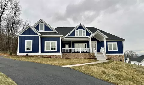 19 Birch Cv, Fishersville, VA 22939