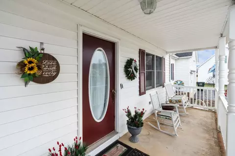 34 Windmill Ln, Stuarts Draft, VA 24477 photo 4