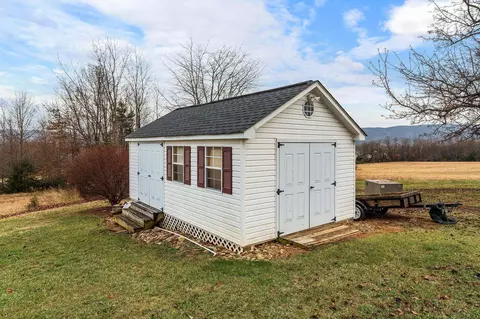 34 Windmill Ln, Stuarts Draft, VA 24477 photo 42