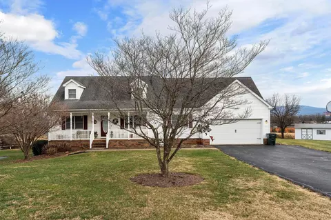 34 Windmill Ln, Stuarts Draft, VA 24477 photo 2
