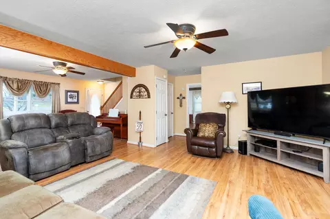 34 Windmill Ln, Stuarts Draft, VA 24477 photo 9