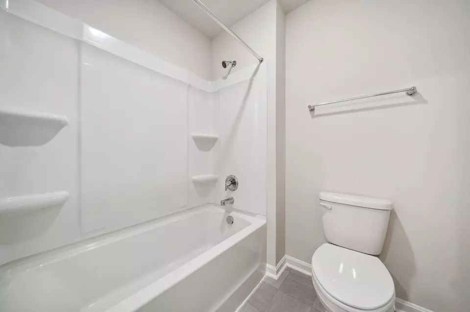  240 Waterfront Dr, Raphine, VA 24472 photo 27