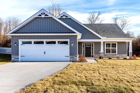 166 Langley Dr, Waynesboro, VA 22980