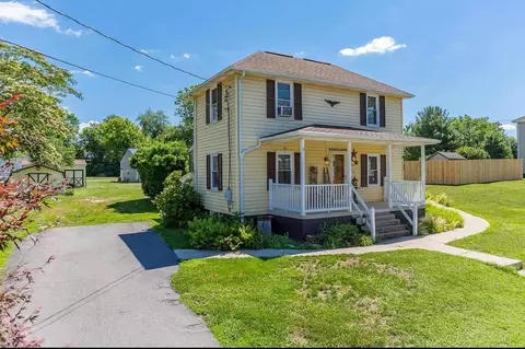 400 Long Ave, Shenandoah, VA 22849 photo 3