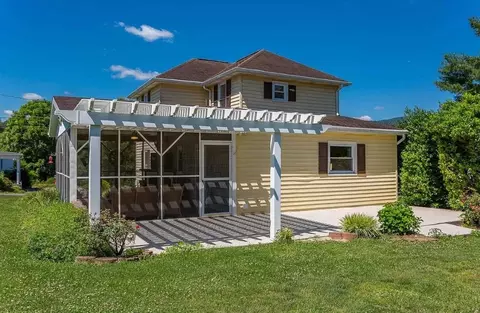 400 Long Ave, Shenandoah, VA 22849 photo 4