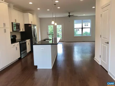 132 Junction Ln, Charlottesville, VA 22902 photo 6