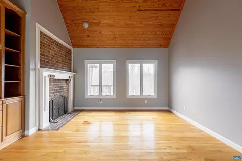 4654 Roaring Run Rd, Goode, VA 24556 photo 5