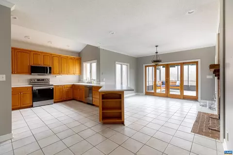 4654 Roaring Run Rd, Goode, VA 24556 photo 11