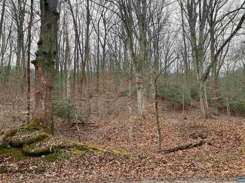 2505 Dutch Creek Ln, Shipman, VA 22971