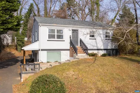 115 Stratford Ct # B, Charlottesville, VA 22903