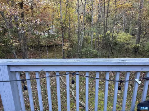 2 Bridlewood Dr, Palmyra, VA 22963
