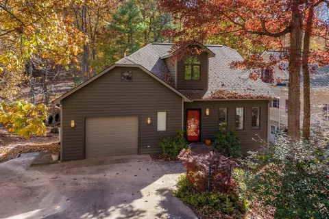 5174 Trevino Dr, Mcgaheysville, VA 22840
