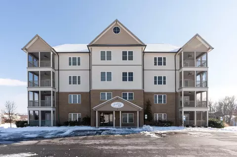 8 Gables East Blvd #302, Fishersville, VA 22939