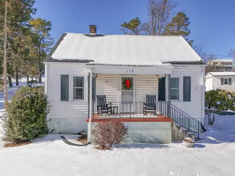 119 Montgomery Rd, Staunton, VA 24401