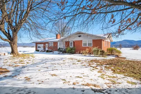 4733 Lawyer Rd, Mcgaheysville, VA 22840