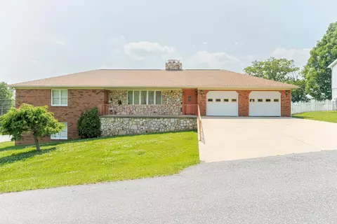 501 Davis Ave, Elkton, VA 22827