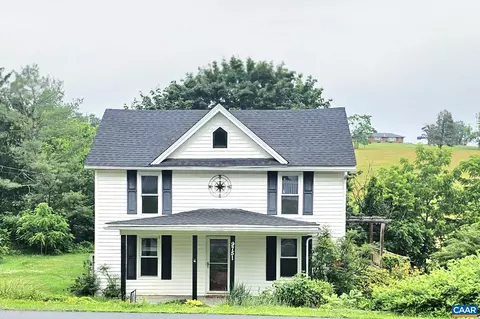 9751 Singers Glen Rd, Singers Glen, VA 22850