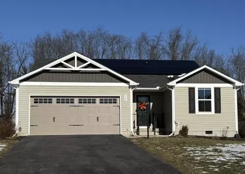 305 Claybrook Dr, Waynesboro, VA 22980