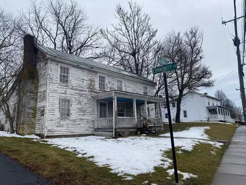 209 N Main St N, Timberville, VA 22853